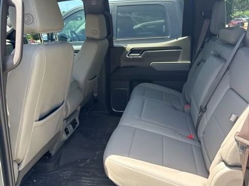 Used 2024 GMC Sierra 1500 SLT w/ X31 Off-Road Package AWD/4WD image 5