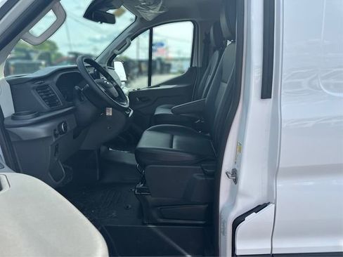 New 2025 Ford Transit 250 Low Roof w/ Load Area Protection Package RWD image 7