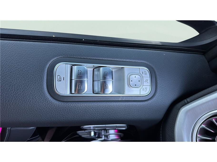 Used 2025 Mercedes-Benz G 63 AMG 4MATIC image 25