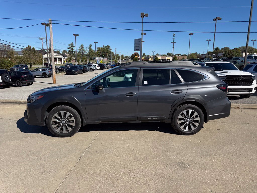 Used 2023 Subaru Outback Limited XT AWD/4WD image 9