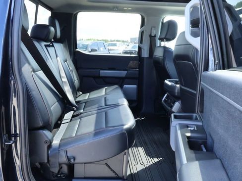 Used 2023 Ford F150 Lariat w/ Trailer Tow Package image 11