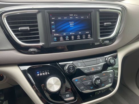 Used 2020 Chrysler Voyager LX w/ Cold Weather Group FWD image 25