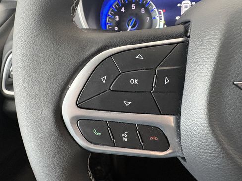 Used 2026 Chrysler Pacifica Select FWD image 13