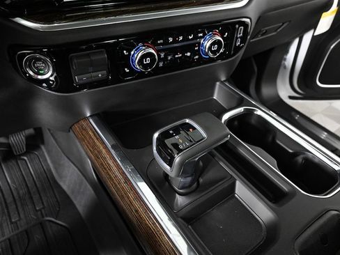 New 2026 GMC Sierra 1500 Elevation w/ Elevation Premium Package image 18