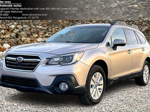 Used 2018 Subaru Outback 2.5i Premium image 1