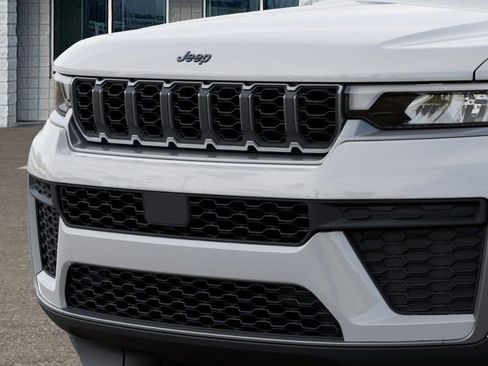 New 2026 Jeep Grand Cherokee Altitude AWD/4WD image 14