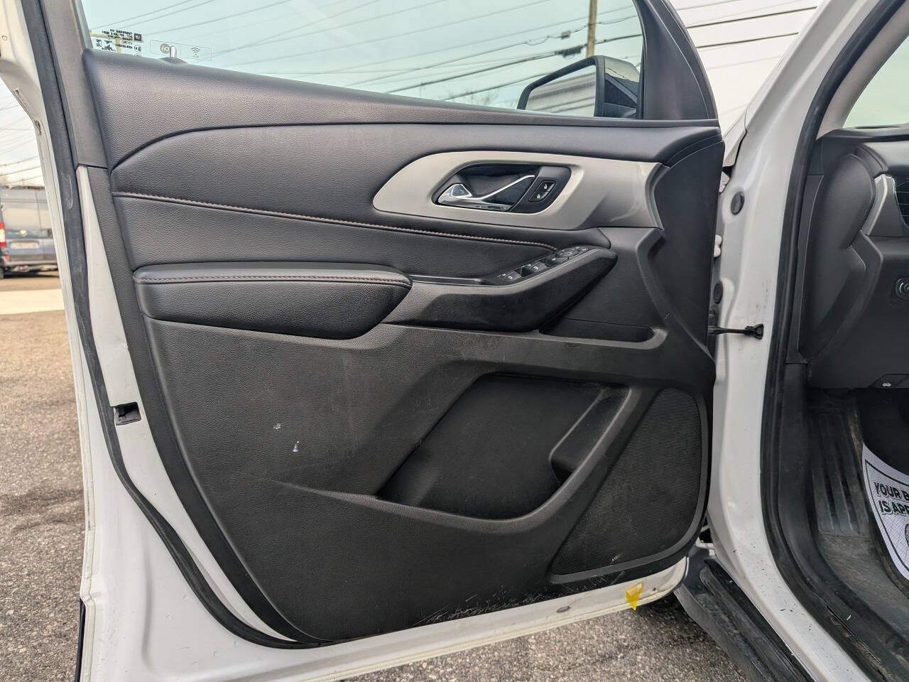 Used 2021 Chevrolet Traverse LS AWD/4WD image 12