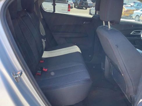 Used 2017 Chevrolet Equinox LT w/ Convenience Package image 27