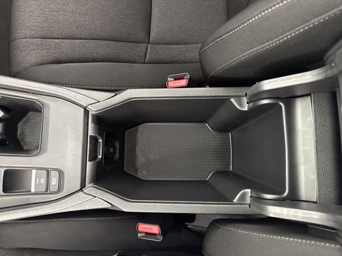 Used 2025 Honda Accord SE image 32