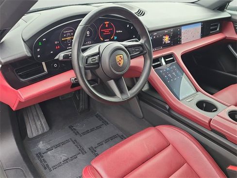 Used 2023 Porsche Taycan image 19
