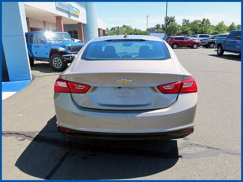 Used 2023 Chevrolet Malibu LT FWD image 5