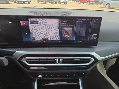 Used 2024 BMW 430i Convertible image 17