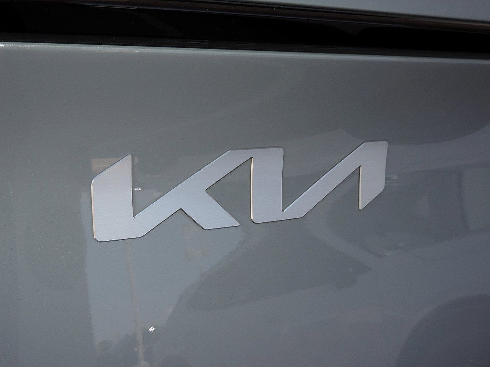 Used 2023 Kia Sportage SX FWD image 17