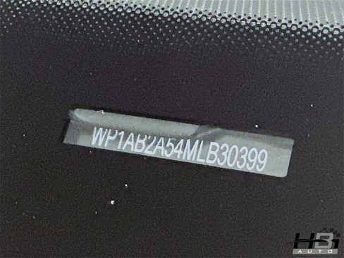 Used 2021 Porsche Macan S image 19