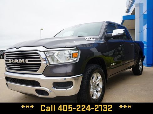 Used 2024 RAM 1500 Laramie AWD/4WD image 4