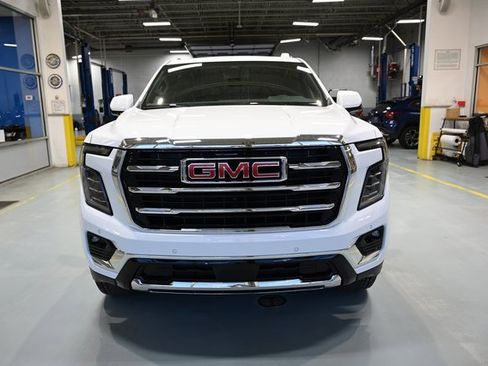New 2026 GMC Yukon XL Elevation image 2