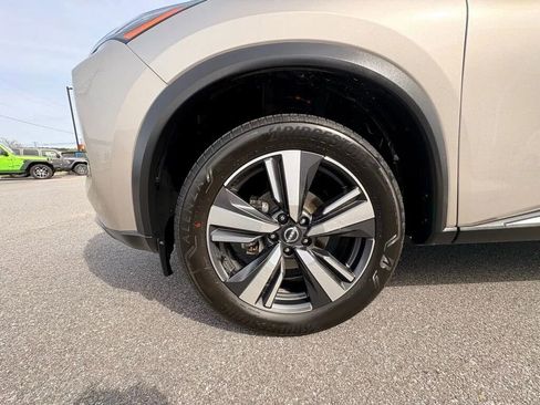 Used 2023 Nissan Rogue SL AWD/4WD image 36