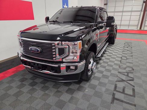 Used 2022 Ford F350 Lariat w/ Lariat Ultimate Package image 4