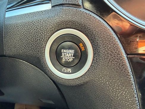 Used 2021 Chrysler 300 S image 40