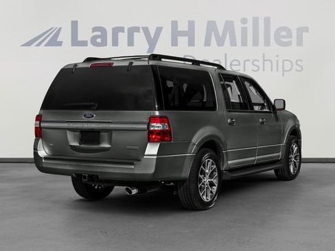 Used 2016 Ford Expedition EL XLT image 2