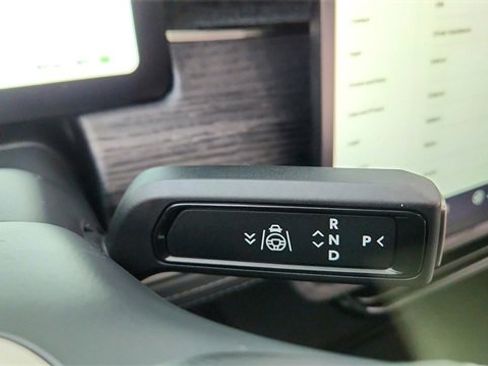 Used 2023 Rivian R1S Launch Edition image 47