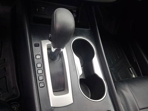 Used 2016 Nissan Altima 2.5 SV image 14