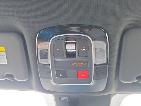 Used 2023 Hyundai Santa Cruz SEL Premium AWD/4WD image 28