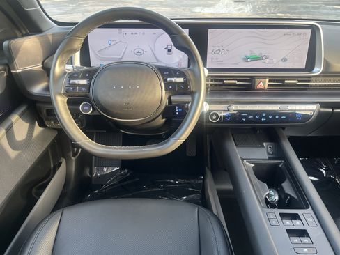 Used 2025 Hyundai Ioniq 6 SEL RWD image 17