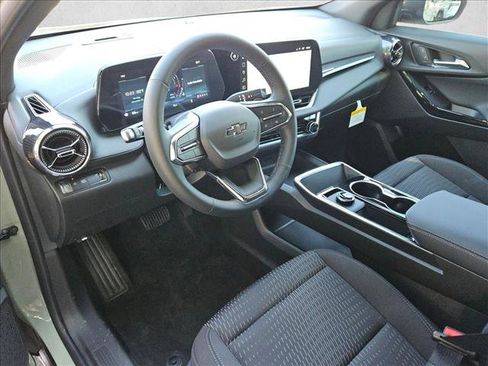 New 2026 Chevrolet Equinox LT w/ Midnight Edition image 3