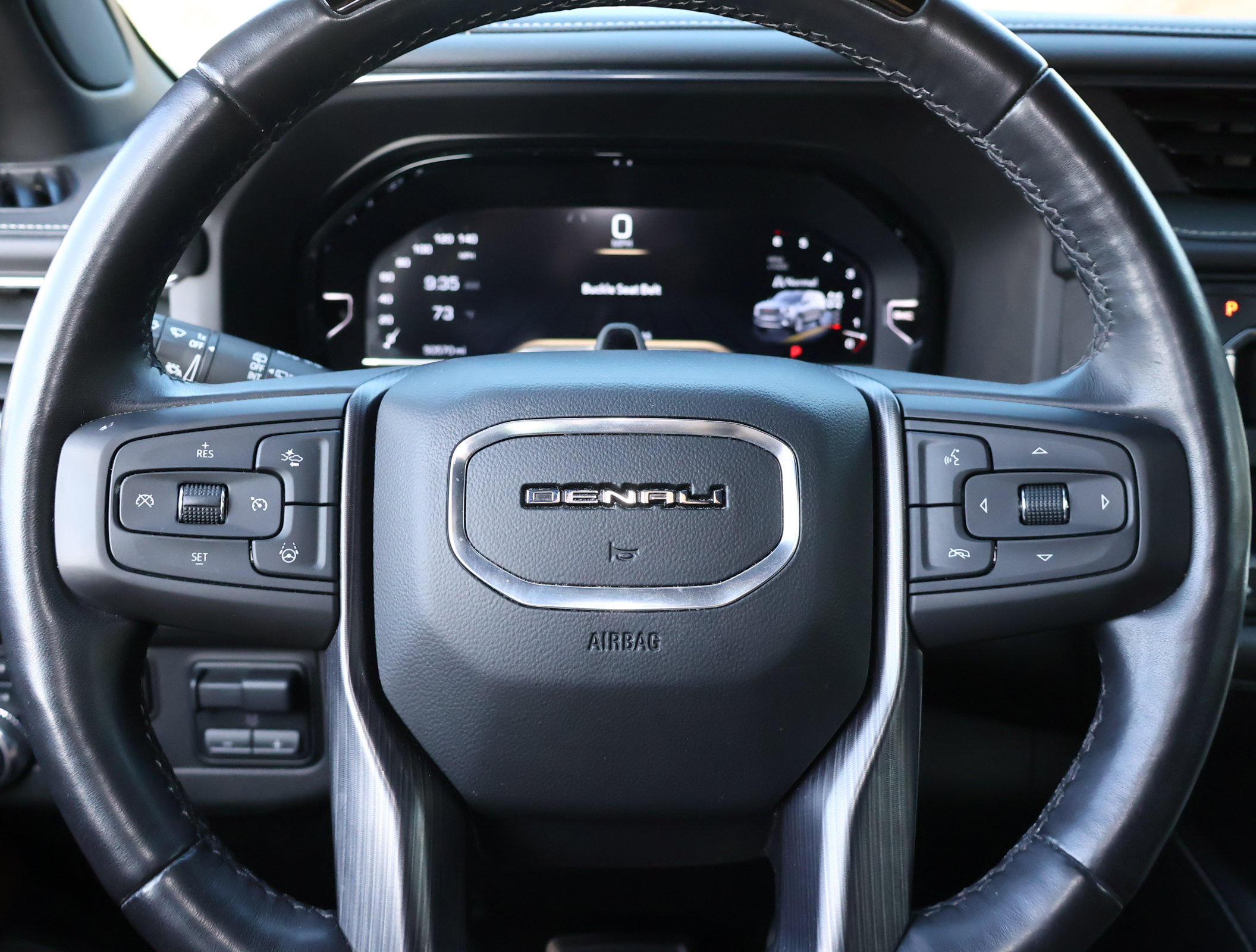 Used 2023 GMC Yukon Denali Ultimate AWD/4WD image 16