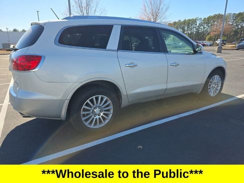 Used 2011 Buick Enclave CXL image 8