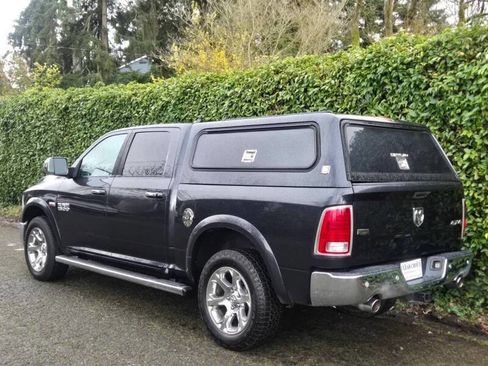 Used 2015 RAM 1500 Laramie w/ Convenience Group AWD/4WD image 6