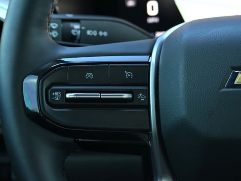 Certified 2024 Chevrolet Colorado LT w/ LT Convenience Package III image 19