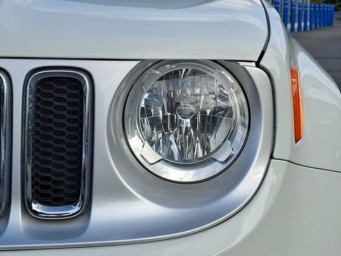 Used 2016 Jeep Renegade Limited AWD/4WD image 9