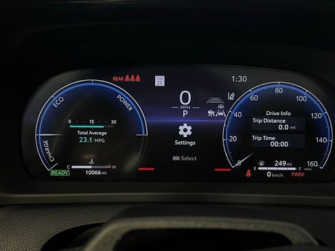 Used 2025 Toyota Crown Platinum image 18