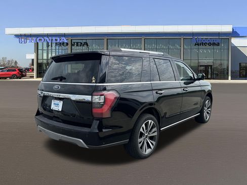 Used 2021 Ford Expedition Limited AWD/4WD image 4