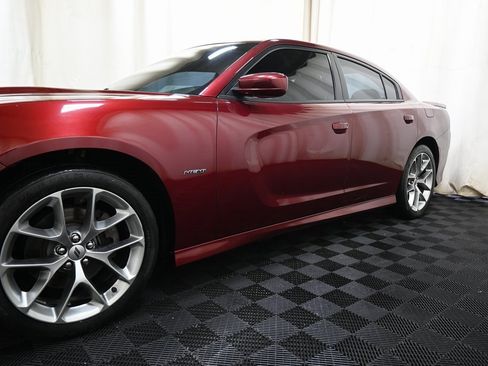 Used 2019 Dodge Charger R/T w/ Plus Group image 18