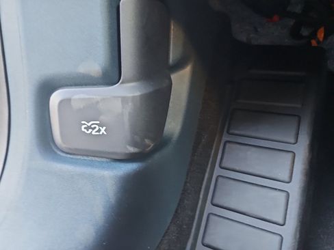 New 2025 Ford Maverick XLT w/ XLT Luxury Package image 18