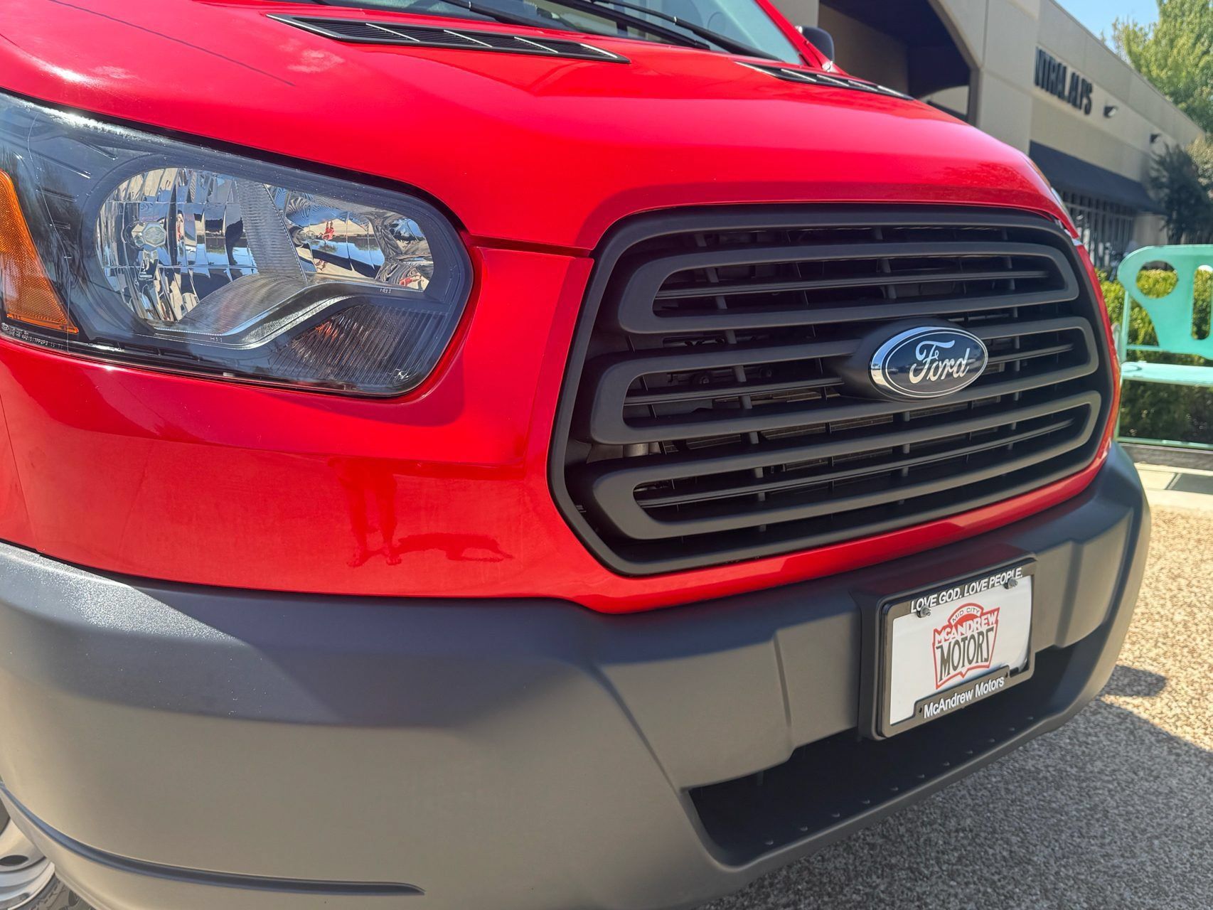 Used 2018 Ford Transit 150 XL RWD image 2