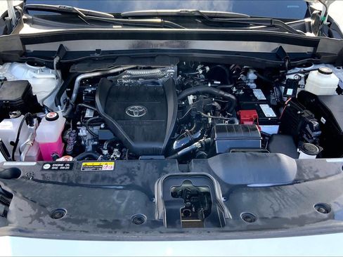 Certified 2024 Toyota Grand Highlander Limited image 31