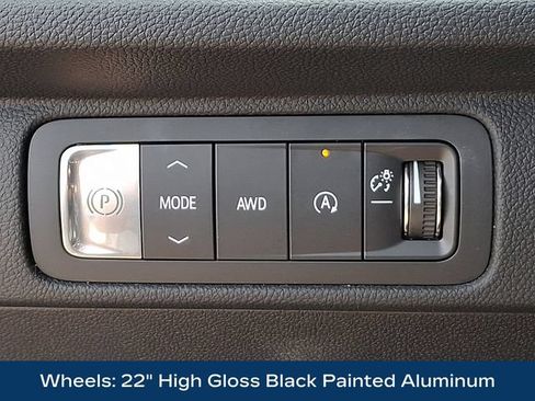 Used 2026 Chevrolet Traverse RS AWD/4WD image 9