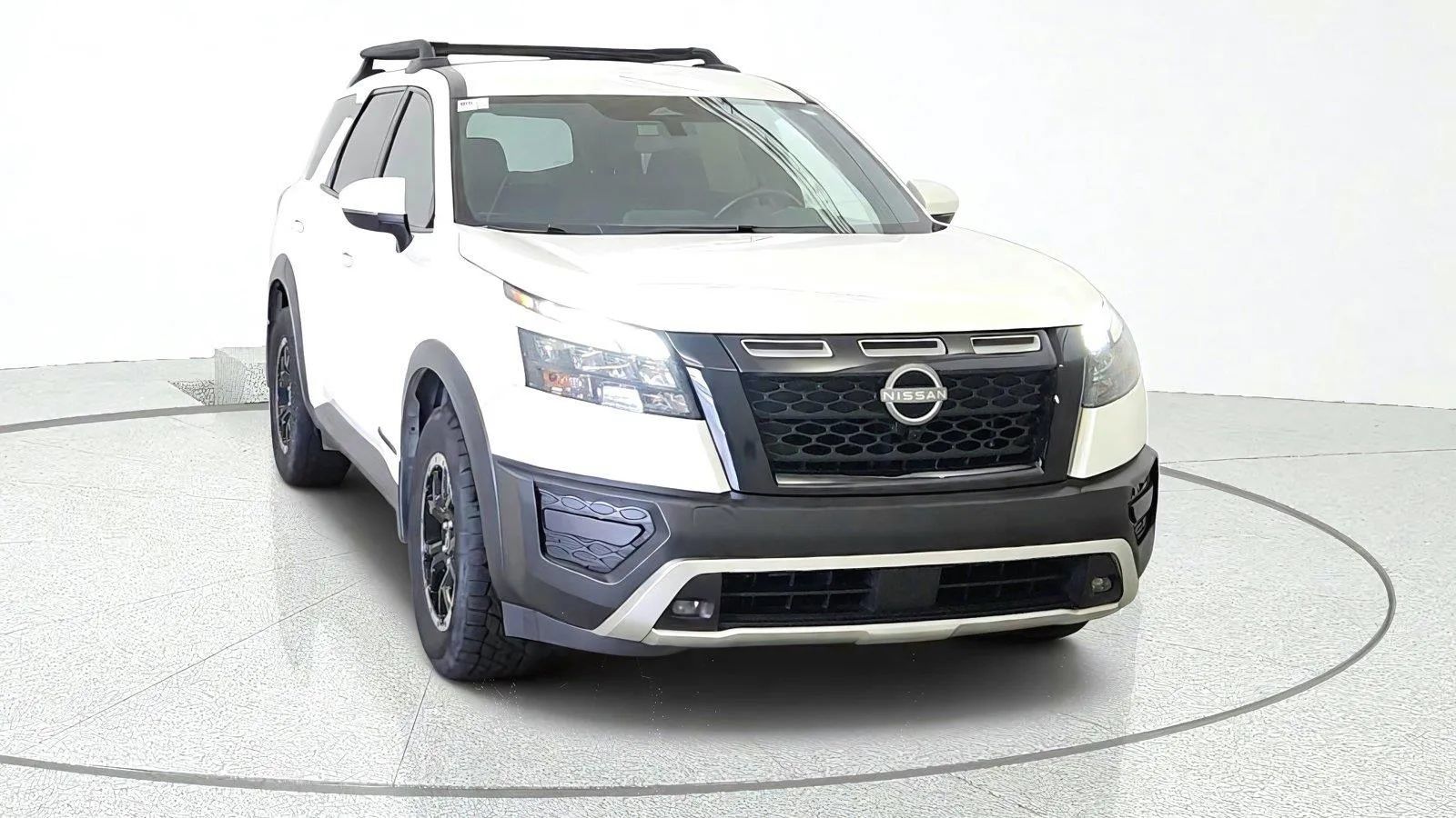 Used 2025 Nissan Pathfinder Rock Creek AWD/4WD image 2