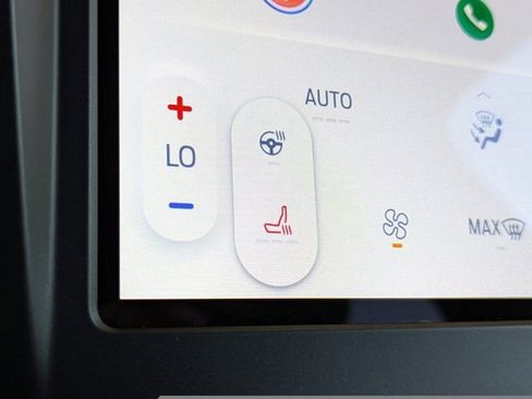 Certified 2024 Ford Edge Titanium image 29