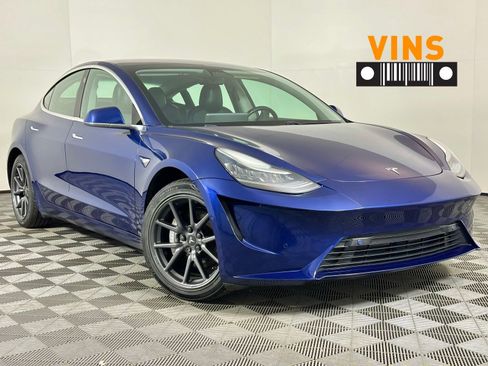 Used 2019 Tesla Model 3 Standard Range Plus RWD image 1