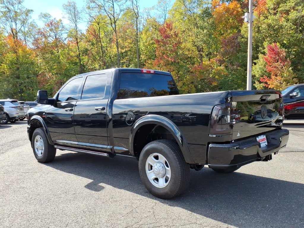 Used 2024 RAM 3500 Tradesman AWD/4WD image 4