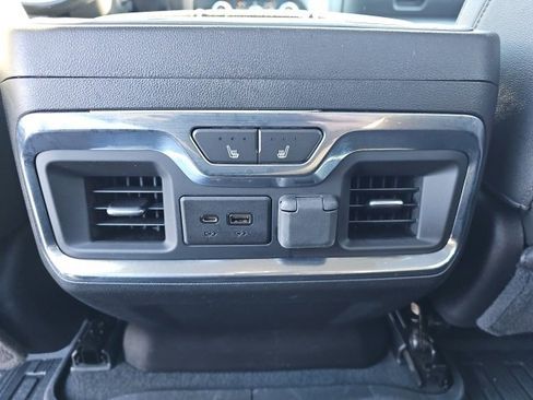 Used 2023 GMC Sierra 2500 SLT w/ SLT Premium Package image 12