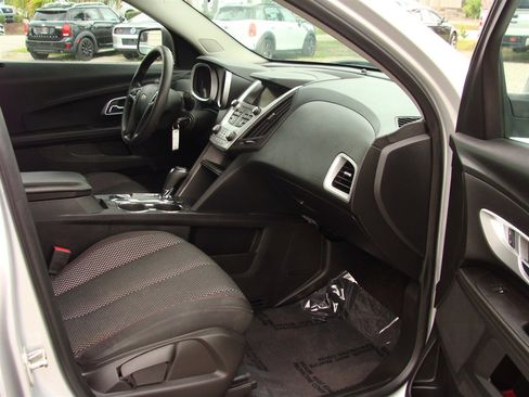 Used 2016 Chevrolet Equinox LS image 19