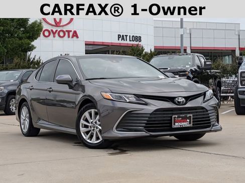Used 2023 Toyota Camry LE FWD image 2