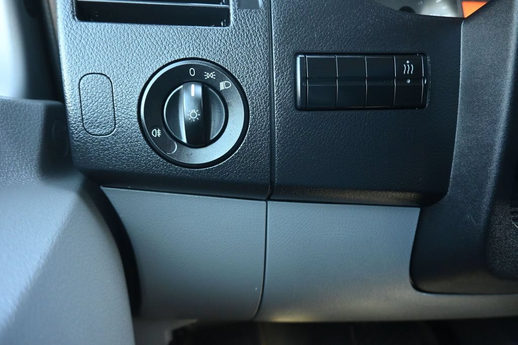 Used 2013 Mercedes-Benz Sprinter 2500 image 34