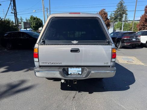 Used 2000 Toyota Tundra SR5 w/ Convenience Pkg RWD image 9